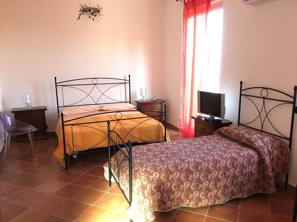 B&B Villa Zia Febronia ปัตตี ภายนอก รูปภาพ